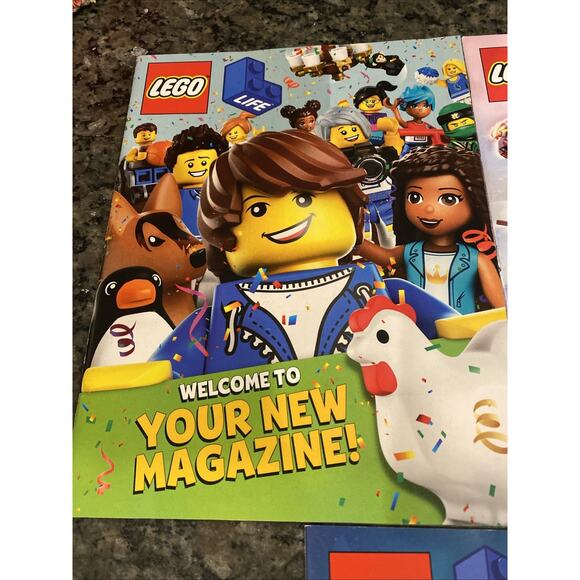 Lot Of 5 LEGO Magazines - Picture 2 of 7